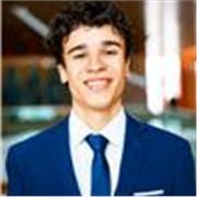 Sono uno studente di secondo anno presso l'Università del Michigan, negli Stati Uniti. Offro lezioni di inglese.