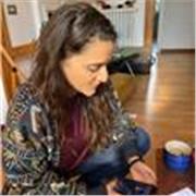 Laureata in ambito umanistico/artistico e diplomata al liceo classico, offre ripetizioni per scuole medie e superiori