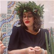 Teoria e Solfeggio ad allievi di tutte le età, come anche a fornire lezioni di Pianoforte Complementare e di Flauto Traverso livel