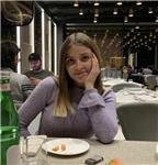 Sono una studentessa di 19 anni e frequento l’università di mediazione linguistica; posso aiutare in materie linguistiche quali italiano, inglese e soagnolo