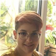Professeur de sport spécialisée dans la reprise sportive post blessure / post cancer / pré et post partum (renforcement musculaire, Pilates, yoga, boxe, massage thaï, etc)