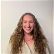 Soy hablante nativa de inglés de Canadá y actualmente enseño inglés en Benidorm. Ofrezco clases de inglés tanto presenciales como online, en modalidad individual o en grupo, adaptadas a las necesidades y objetivos de cada alumno