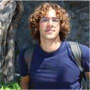 Laureato in conservatorio impartisce lezioni di clarinetto ad adulti e bambini di qualsiasi livello di conoscenza musicale