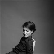 Desideri un’esperienza sacra di Coaching Olistica che ti guidi verso una vita piena di significato e una casa in equilibrio?