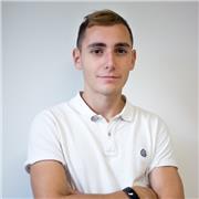 Je propose des cours de matières scientifiques en m'appliquant à faire comprendre les concepts par des exemples
