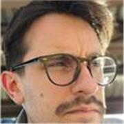 Serve un insegnante per lezioni stimolanti e su misura?Iniziamo insieme!