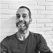 Inglés para todas las edades, desde conversacional a preparación de exámenes.