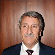 Insegnante con esperienza pluridecennale su materie scientifiche e tecniche.