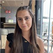 Soy una alumna de 4º ESO a la que le gusta mucho enseñar