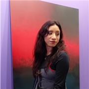 Titulada en Bellas Artes y máster en Historia del Arte con experiencia en dar talleres creativos a niños y adultos.