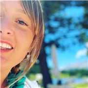 Professoressa di diritto ed economia. Ho conseguito anche nel 2015 l’abilitazione alla professione forense