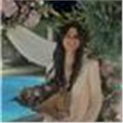 Laureata in mediazione linguistica. Lavoro come coordinatrice e mediatrice linguistica in un centro di MSNA