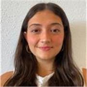 Estudio Educació Infantil i Primària i fa 4 anys que dono classes de matemàtiques, català, castellà, anglès i reforç de primària.