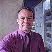 Hello, me chamo Welton, tenho 40 anos, amo ensinar e mudar vidas por meio de minhas aulas