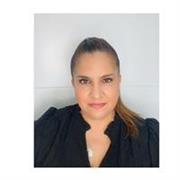 Terapeuta titulada en Arte terapia, más de 3 años de experiencia, especializada en acompañar procesos emocionales mediante el arte