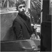 Doy clases de guitarra clásica, acústica y eléctrica, me adapto a todas las edades y tipos de alumnos