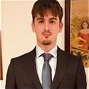 Estudiante con buen nivel de inglés, amante de los deportes, paciente y tranquilo