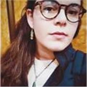 Tutor impartisce lezioni di materie umanistiche e scientifiche e tecniche di memoria