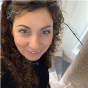 Offro lezioni ai bambini delle elementari e medie,esperienze pregresse anche con piccoli gruppi e/o conversazione per praticare.