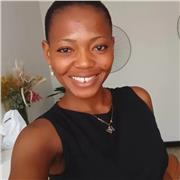 Looking for a native English teacher who helps you truly speak?
I’m a Native English Tutor with several years of experience