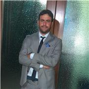 Laureato in ingegneria civile ma appassionato di storia, posso impartire lezioni da remoto di storia nel fine settimana