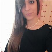 Laureata in lingue impartisce lezioni di italiano, storia, inglese e spagnolo