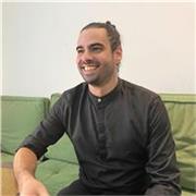 Professeur d’anglais certifié CELTA – Cours adaptés à tous les âges (minimum 3 ans) et tous les niveaux.