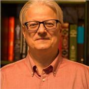 Profesor experimentado y que se adapta a tus necesidades.