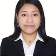 Profesor de español imparte clases a niños de todas las edades