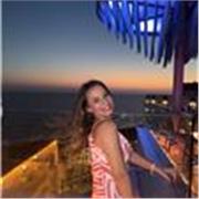 Comunicativa, paciente, empática, dinámica, organizada, cercana, creativa, motivadora.