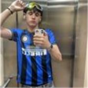 Profesor de apoyo joven (16 años). Soy bastante bueno en lengua y puedo ofrecer apoyo a chicos/as a pesar de mi poca experiencia