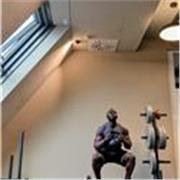 Fitness trainer. Helping you get your dream body and feeling stronger than ever.