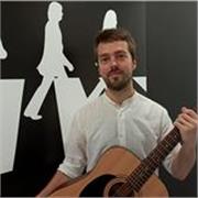 Profesor verátil, podré enseñarte desde lo básico sin importar tu edad. Eléctrica, acústica o clásica.