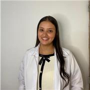 Profesora de apoyo escolar para niños de preescolar y primaria, con atención en modalidad presencial y virtual