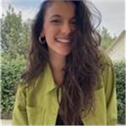 Neolaureata con pregressa esperienza offre lezioni private online per aiuto compiti. 