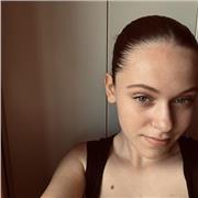 Studentessa del liceo linguistico propone lezioni e aiuto compiti di inglese e francese per accompagnarti nello sviluppo delle tue competenze