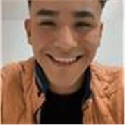 Profesor, en materia español practicando la literatura y la escritura de acuerdo al tema