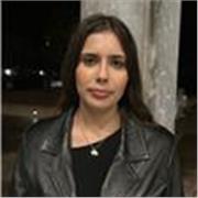 Hola estoy estudiando derecho y ade en la universidad