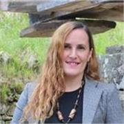 Profesora de diseño gráfico, dibujo técnico y arte. Presencial o online.