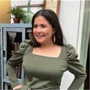 Profesora de apoyo en la asignatura de matemáticas para niveles de ESO