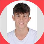 Acabo de sacarme el bachillerato social, puedo dar clases tanto a niños de primaria como de secundária. Soy ambicioso y simpático.