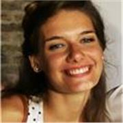 Laureata in Filosofia impartisce ripetizioni in filosofia e materie umanistiche
