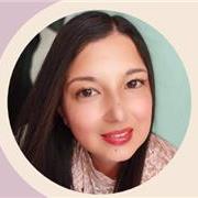 Profesora de apoyo escolar personalizada para niños y adolescentes