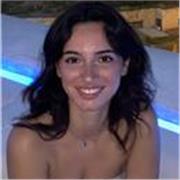 Studentessa in economia offre ripetizioni di matematica, fisica ed inglese ai ragazzi
