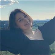 Studentessa universitaria di mediazione linguistica, offre lezioni e ripetizioni di grammatica e storia/letteratura spagnola