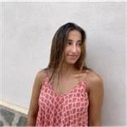 Estudiante de 5° año de Derecho y Ade con título FCE (B2) de inglés. He vivido un año en el extranjero y he cursado mis estudios en lengua inglesa