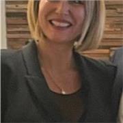 Specializzata in ripetizioni (scuole superiori e università) di economia (microeconomia, macroeconomia e economia internazionale)