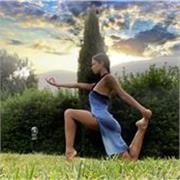 Insegnante di yoga e pilates certificata, ti accompagnerò in un percorso di benessere fisico e mentale! 
E se vuoi percorrere i tuoi primi passi verso la meditazione, sono a tua disposizione per meditazioni guidate e sedute di training autogeno