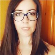 Profesora de Educacion Primaria imparte clases a niños de 6 a 12 años