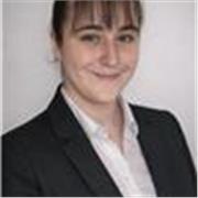 Soy Vicky, encantada de conocerte y de que me conozcas un poco más a mí también! Tengo 22 años y llevo tres años realizando clases